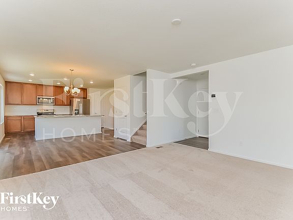 3rd image of 10633 Luneth Dr