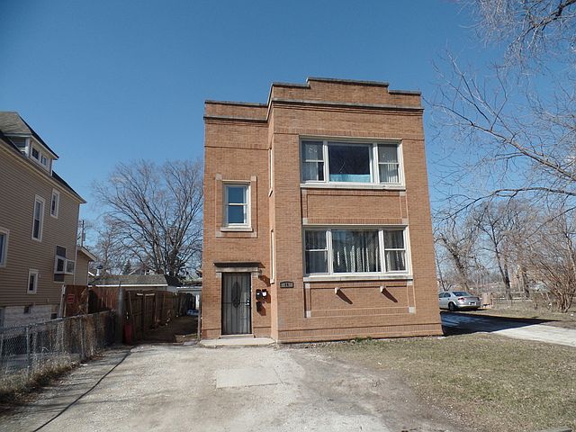 1st image of 10 S 20th Ave