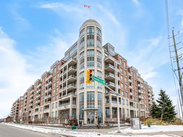 2480 Prince Michael Dr #221, Oakville, ON L6H 0H1