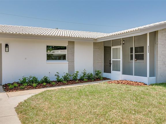 4th image of 22325 Black Oak Ln