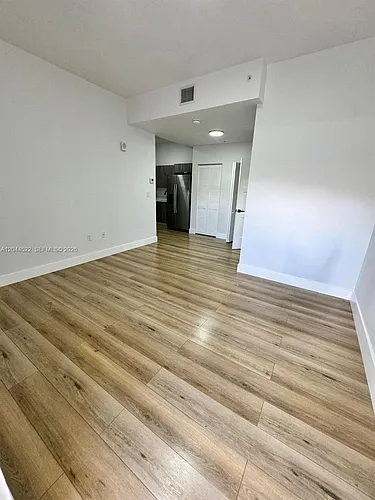 1021 NW 1st St #204 Photo 1
