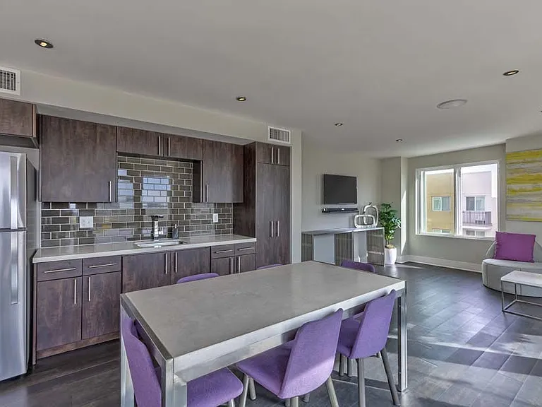 Camden Glendale — Photo 40