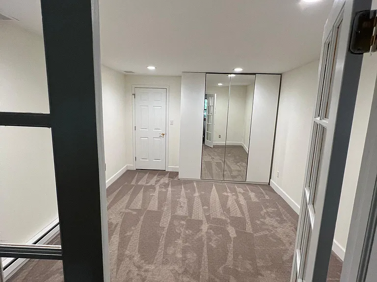 19 Tankard Ln — Photo 16