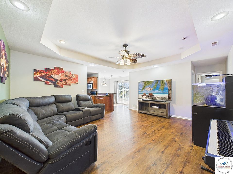 1405 W 7th Street Ter, Knob Noster, MO 65336 | Zillow
