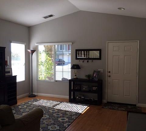 Front livingroom