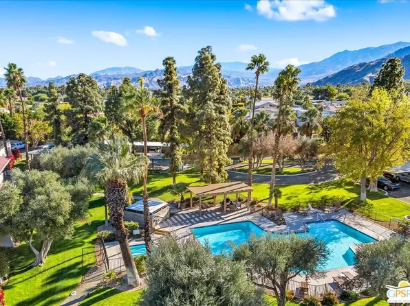 510 N Villa Ct Unit 213, Palm Springs, CA 92262