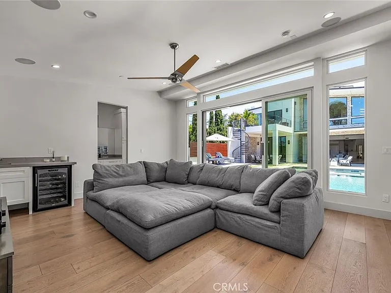 503 S Lucia Ave — Photo 24