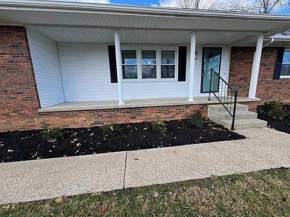 2nd image of 1501 Lomond Dr
