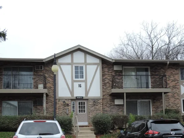9S220 Lake Dr #16A-103, Willowbrook, IL 60527