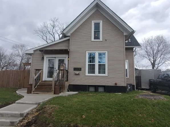 1204 9th Ave, Rockford, IL 61104