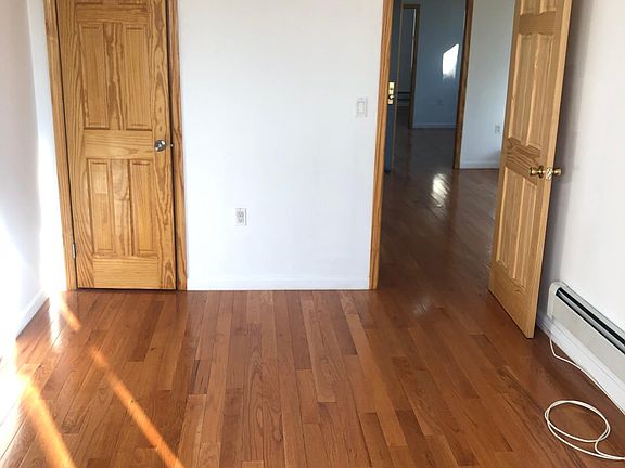 4th image of 2005 126th St Floor 2