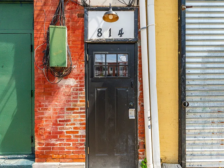 814 N Broad St — Photo 20