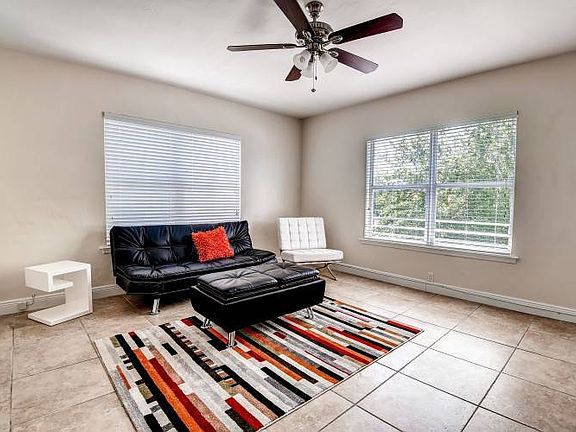 4th image of 7315 Dickens Ave APT 4
