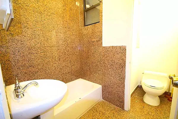 Rented by MOTION New York | media 9