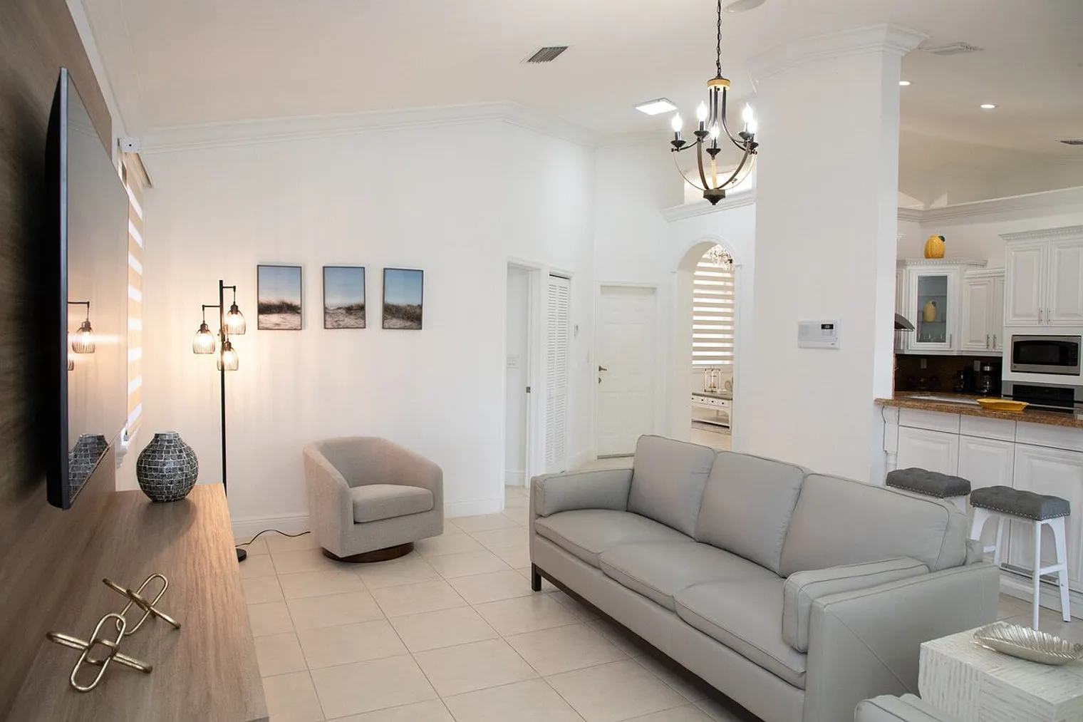 5 bed, 3.0 bath, $15,534 — Photo 3