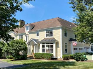 602 Lindabury Ln, Califon, NJ 07830