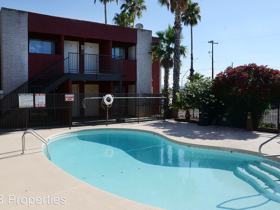 2nd image of 570 W Prince Rd APT 4