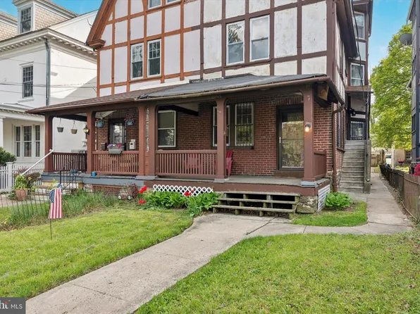5804 Greene St, Philadelphia, PA 19144