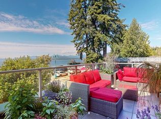 5160 Davis Bay Rd #222, Sechelt, BC V7Z0H3