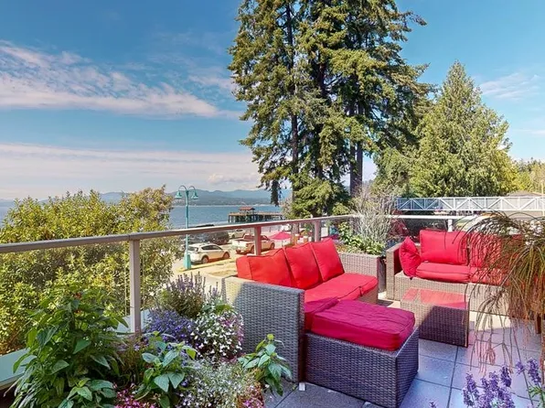 5160 Davis Bay Rd #222, Sechelt, BC V7Z 0H3