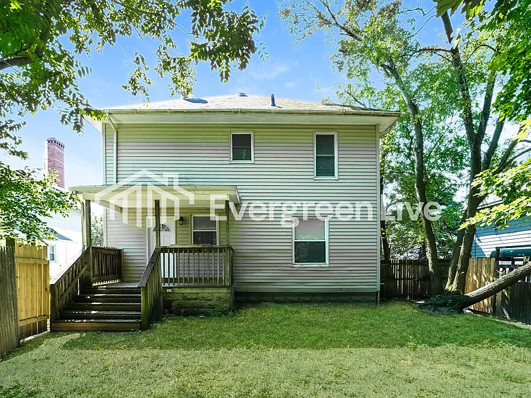 1373 Sprague St — Photo 15
