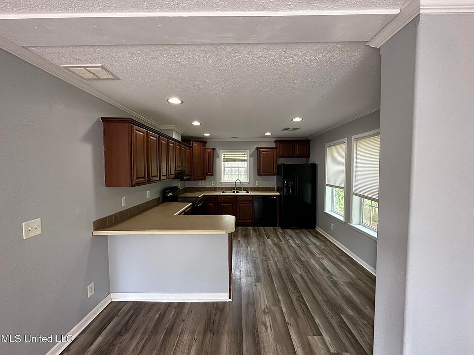6020 E Neshoba St 6022, Bay Saint Louis, MS 39520 Zillow