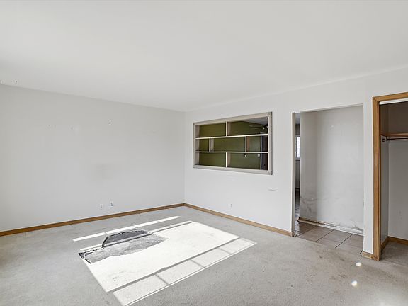 4th image of 8240 E 12th St