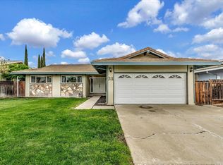311 Laguna Dr, Tracy, CA 95376