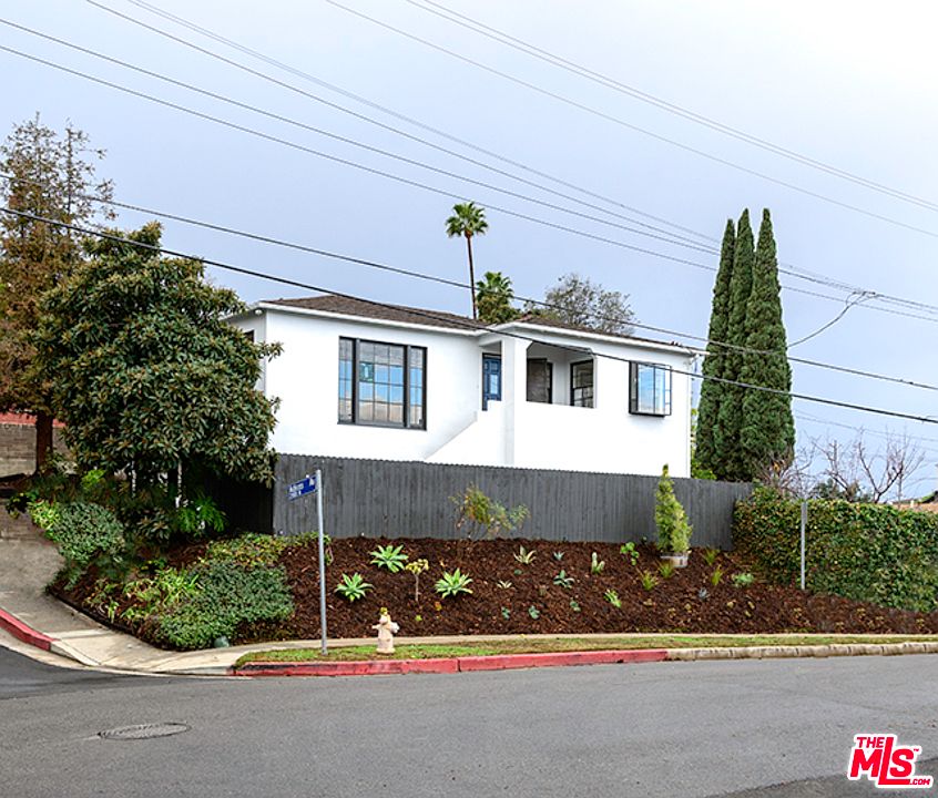 1st image of 2861 Adkins Ave