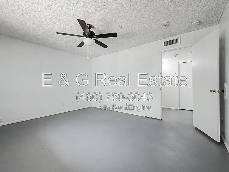 4401 S Rita Ln — Photo 15