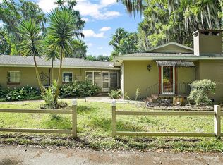 30849 Cove Rd, Tavares, FL 32778