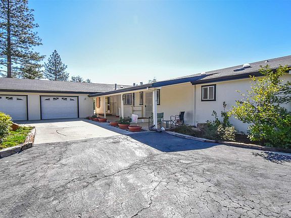 2nd image of 20951 Eden Ln
