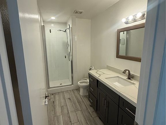 5th image of 331 Pomelo Ave