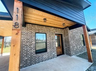 118 E Harrison St, Denison, TX 75021