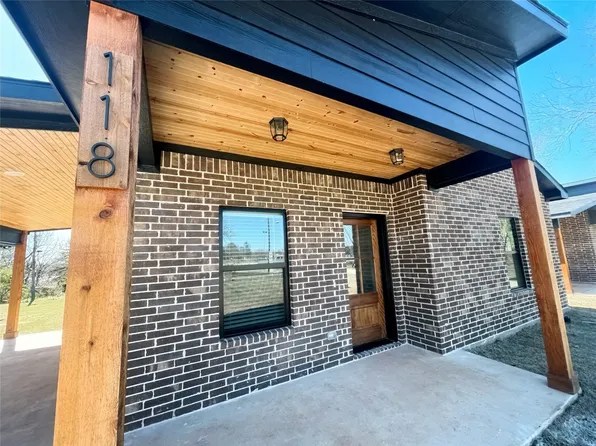 118 E Harrison St, Denison, TX 75021