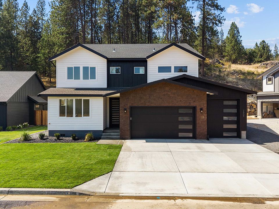 1st image of 7909 N Jefferson Dr
