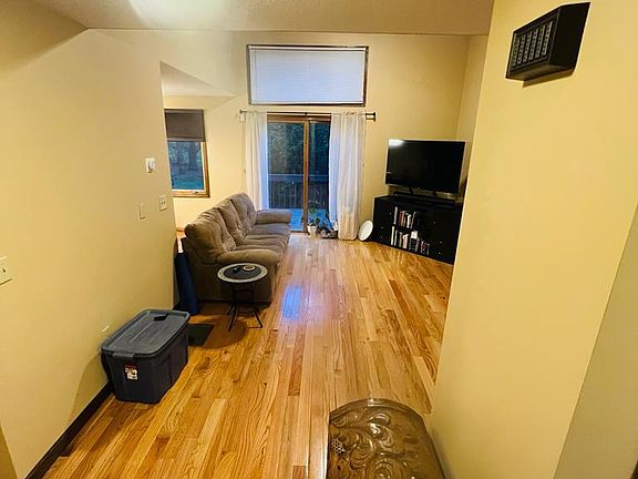 5th image of 11 Arthur Dr #5