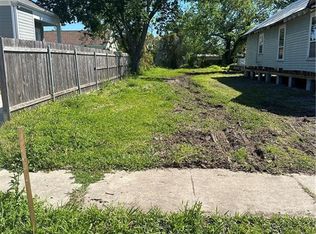 1015 Derbigny St, Gretna, LA 70053