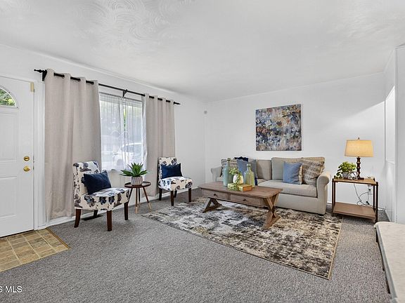 3rd image of 309 Clifton Rd