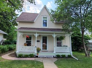 312 S Main St, Lindsborg, KS 67456