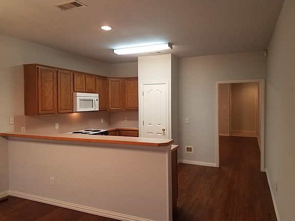 3rd image of 1240 Trailwood Dr