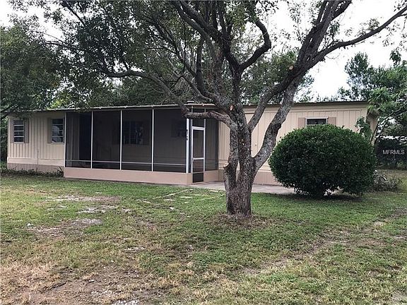 3rd image of 8019 Mobilaire Dr