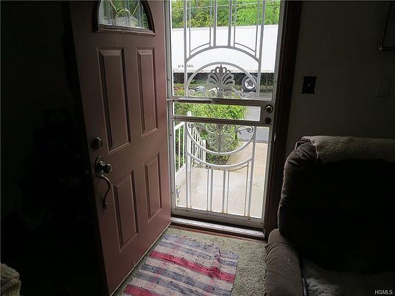 3rd image of 31 Corwin Ave