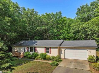 4856 S Dickerson Rd, Lake City, MI 49651