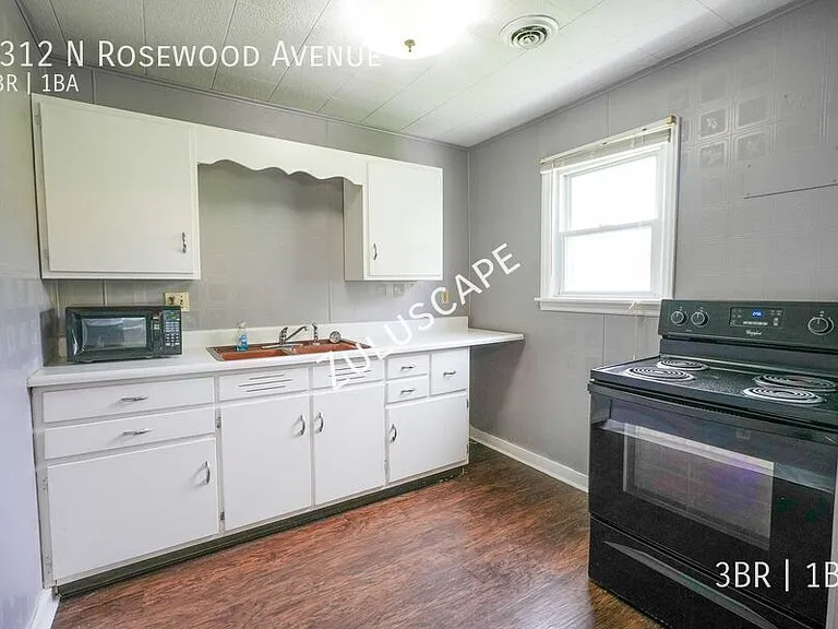 2312 N Rosewood Ave — Photo 11