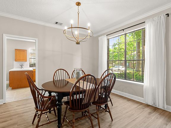 4th image of 34 Plum Blossom Pl