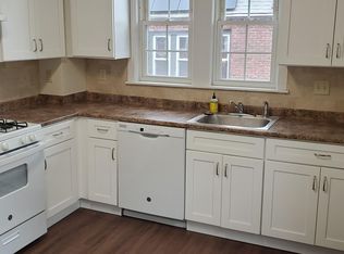 54 Crosby Rd APT 2, Chestnut Hill, MA 02467