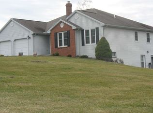 8 Joseph Dr, Boiling Springs, PA 17007