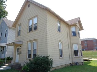 1185 Center Pl, Dubuque, IA 52001