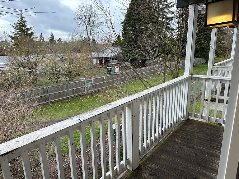 University Townhomes — Photo 14